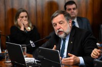 Educação especial deve ter mais verbas, aprova CE