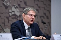 José Luiz Machado e Costa é aprovado como embaixador na Hungria