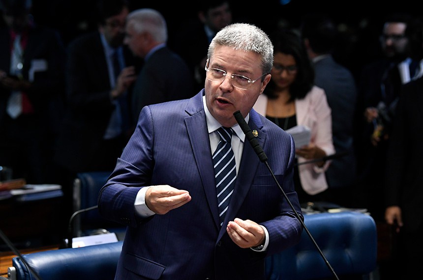 Lei sancionada, que acelera desapropriação de imóveis, teve origem em projeto do senador Antonio Anastasia
