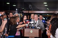 Tasso tira BPC da Previdência e propõe novas contribuições e inclusão de estados