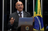 Confúcio Moura ressalta importância da primeira infância