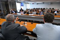 CDH: Frente parlamentar debaterá nova Previdência com sindicatos e associações