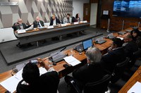 Para jornalista, a comunicação vive momento de descrença no país 