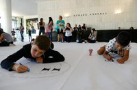 CE aprova programa Escola no Senado para estudantes conhecerem a Casa