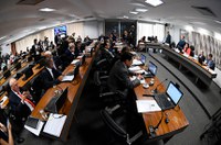 Reforma da Previdência: complemento do relator garante mais assistência social