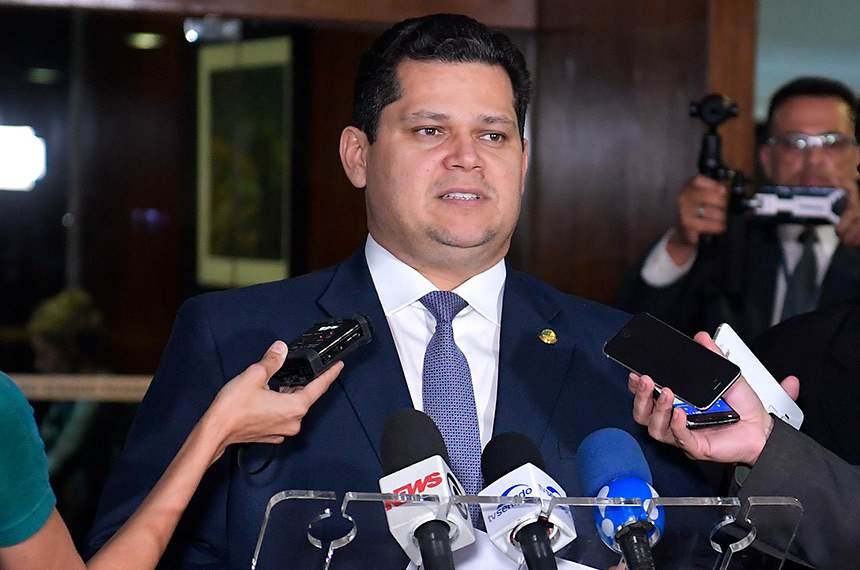 O presidente do Senado, Davi Alcolumbre, comentou a indicação, por Bolsonaro, de Augusto Aras para o cargo de procurador-geral da República