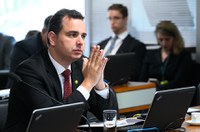 Comissão vai debater projeto que obriga extintor de incêndio em veículos