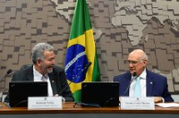 Comissão mista aprova MP que mantém servidores na Defensoria Pública da União