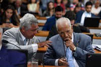 Federalização da segurança bancária segue para o Plenário