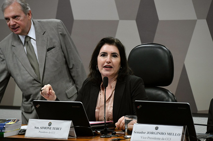 Resultado de imagem para Relatório da PEC Paralela da Previdência deve ser analisado na CCJ do Senado na quarta-feira