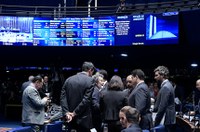 Fundo eleitoral e reforma da Previdência estão na pauta do Plenário