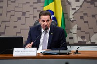 CCT analisa projeto que permite canais de TV por assinatura produzirem conteúdo