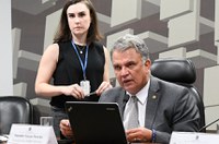 Aprovado plano de trabalho de comissão de MP que antecipa 13º a segurados do INSS