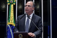 Bezerra elogia medida que prevê pensão vitalícia a crianças com microcefalia 