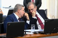 Tasso apresenta relatório da reforma da Previdência nesta quinta-feira