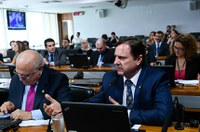 Projeto garante direitos a crianças e adolescentes em processo de adoção