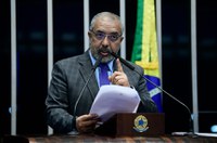 Paulo Paim destaca premiação pelo Congresso em Foco