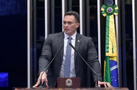 Styvenson informa que indicou escolas potiguares para modelo cívico-militar