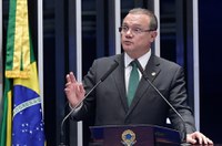 Wellington Fagundes defende criação de novos cursos de medicina no país