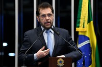 Plínio Valério defende instalação de CPI dos Tribunais Superiores