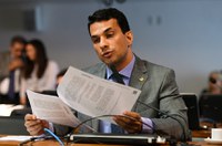 Indenização a vítima de barragem não deve ser considerada renda, decide CAS