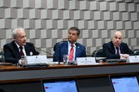 Indicações para embaixadas no Chipre e na Croácia seguem para o Plenário