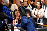 Estádios e ginásios deverão ter detector de metal e gravação de imagens