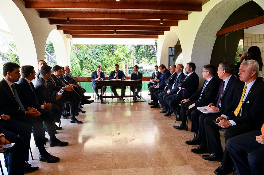Decisão foi tomada em reunião de líderes do Senado e da Câmara com os presidentes das duas Casas e o ministro da Justiça, Sergio Moro