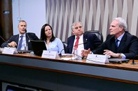 Debatedores defendem efetivação dos Centros de Desenvolvimento Regional