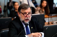 Pessoa com deficiência será considerada idosa aos 50 anos, aprova comissão