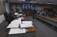 Texto que obriga conselho tutelar a indicar mediador entre filhos e pais presos segue para a CCJ