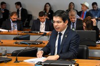 Aprovado projeto que suspende licença para capacitação em caso de maternidade de servidoras