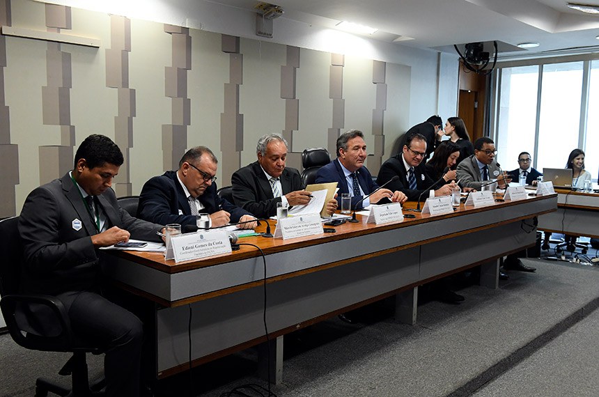 A comissão mista tem como presidente o senador Lucas Barreto (PSD-AP) e como relator o deputado federal Edio Lopes (PL-RR)
