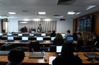 Mulheres vítimas de violência poderão ter prioridade em programas de habitação