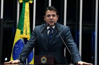 Reguffe critica possível aumento de Fundo Eleitoral