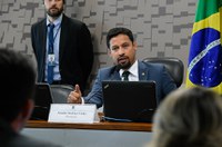 Aprovado projeto que amplia sanções para fornecedor que atender mal consumidor