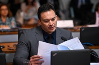 Jovens em risco social poderão ter direito a moradia acessível, decide CAS