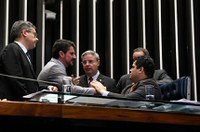 Senado aprova pacote anticrime, que vai para sanção presidencial
