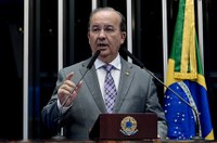 MP retira recursos do Sebrae, diz Jorginho Mello