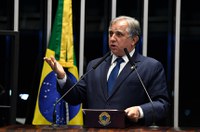 Izalci Lucas lamenta resultados do Brasil no Pisa