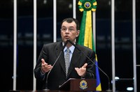 Para Eduardo Braga, reforma da Previdência foi um marco para o Brasil