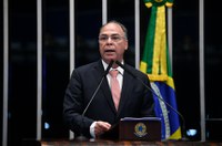 Parceria entre Executivo e Legislativo foi boa para economia do país, diz Bezerra