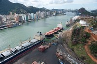 Sancionada lei que remaneja recursos para ministérios