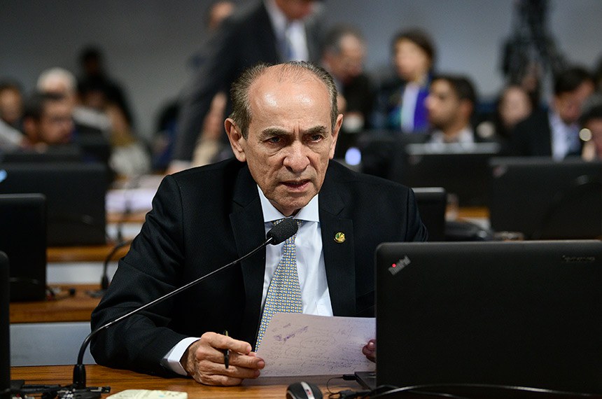 O senador Marcelo Castro (MDB-PI) é o autor da PEC 39/2019