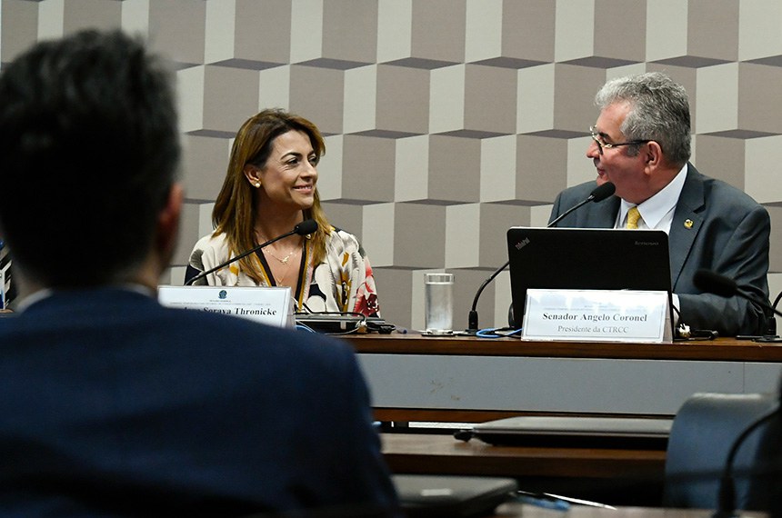A relatora, Soraya Thronicke, e o presidente da Comissão da Reforma do Código Comercial, Angelo Coronel 
