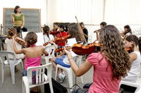 CAE avalia dedução do IR para doações a projetos para crianças e adolescentes