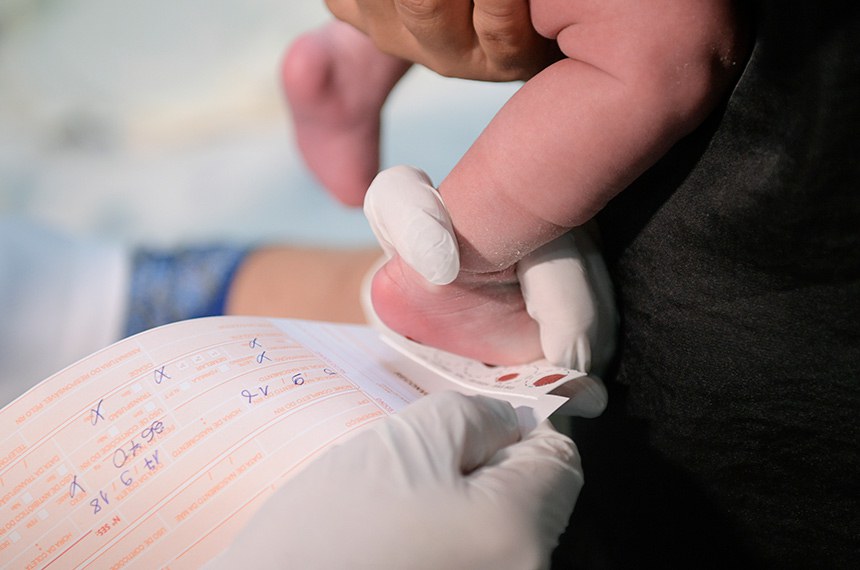 Teste hoje detecta doenças do metabolismo em recém-nascidos