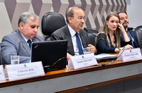 Famílias e vítimas do voo da Chapecoense depositam esperanças em CPI do Senado