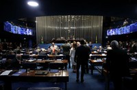 Valor arrecadado em leilão de veículos apreendidos pode ir para segurança