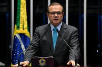 Estragos causados pelas chuvas afetam os mais pobres, diz Wellington Fagundes